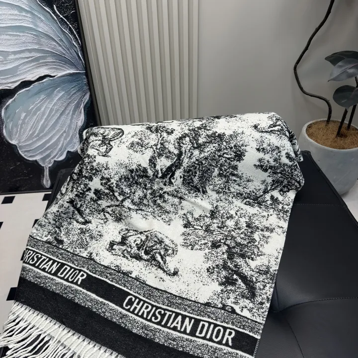 スーパーコピー ディオール マフラー