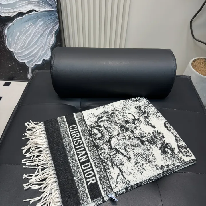 スーパーコピー ディオール マフラー