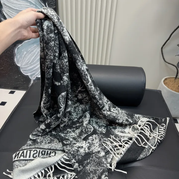 スーパーコピー ディオール マフラー