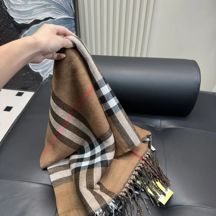 スーパーコピー バーバリー ス マフラー