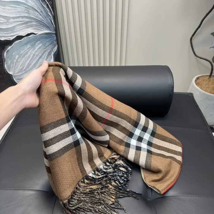 スーパーコピー バーバリー ス マフラー