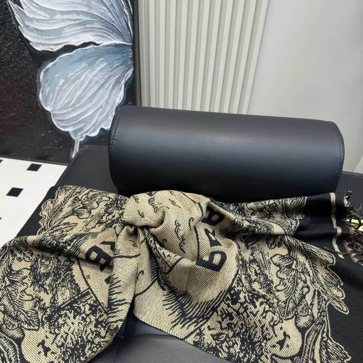 スーパーコピー バーバリー ス マフラー