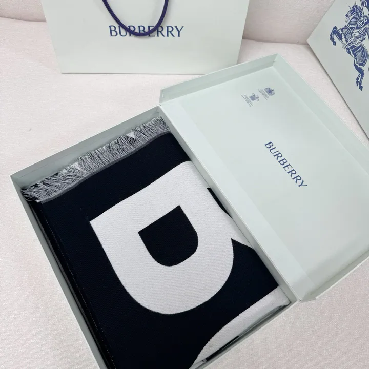 スーパーコピー バーバリー ス マフラー