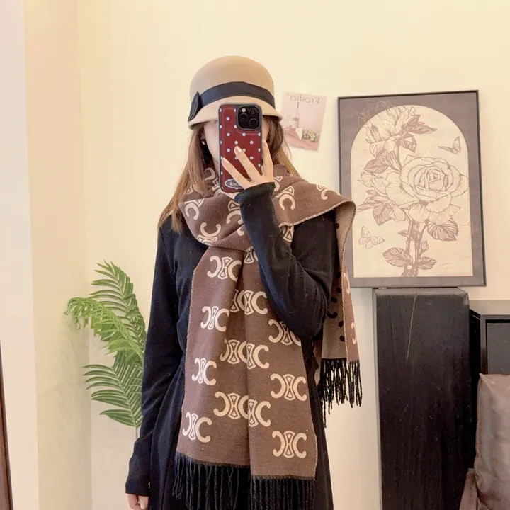 スーパーコピー セリーヌ マフラー