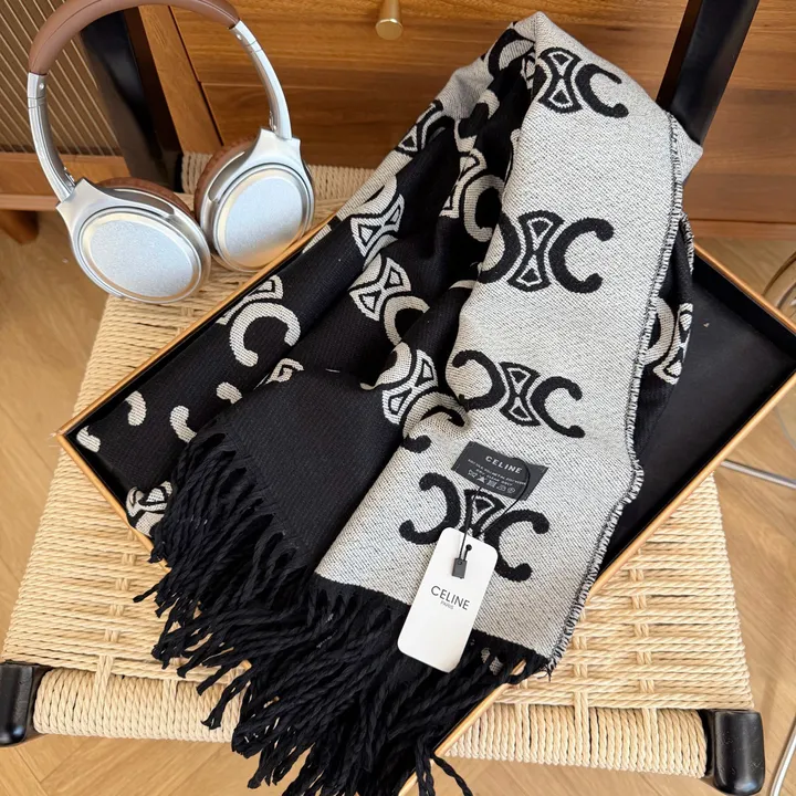 スーパーコピー セリーヌ マフラー