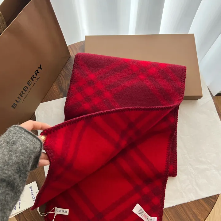 スーパーコピー バーバリー ス マフラー