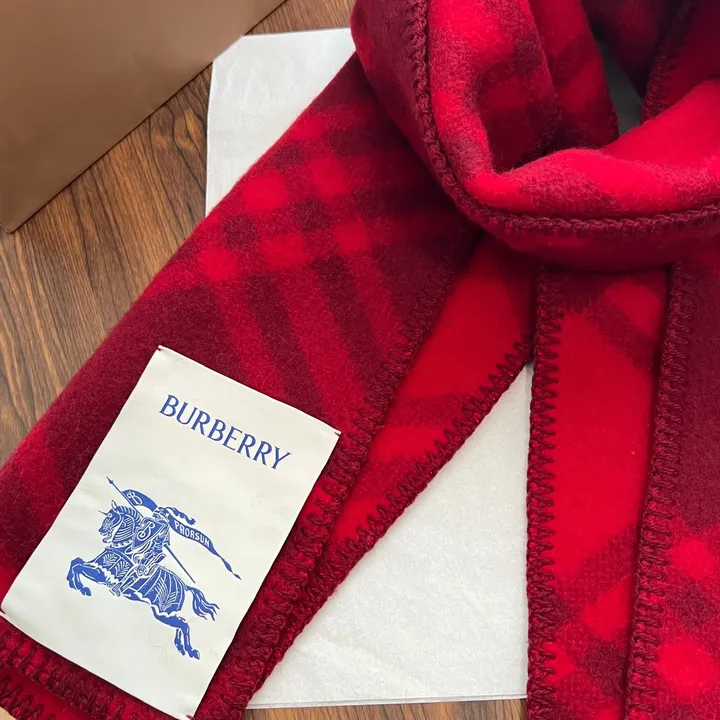 スーパーコピー バーバリー ス マフラー