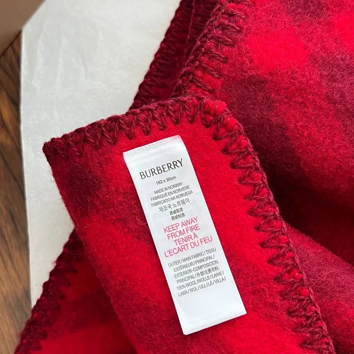 スーパーコピー バーバリー ス マフラー