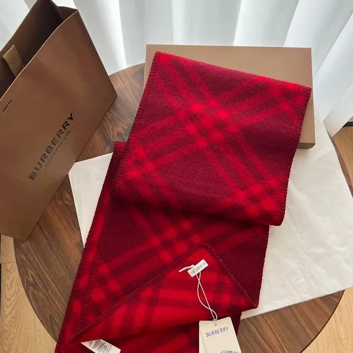 スーパーコピー バーバリー ス マフラー