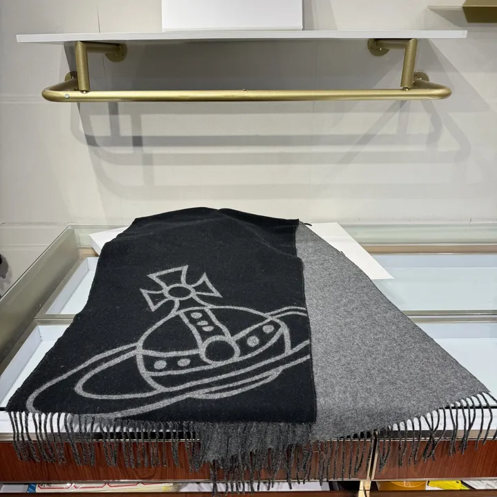 スーパーコピー ヴィヴィアン・ウエストウッド マフラー