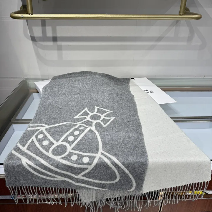 スーパーコピー ヴィヴィアン・ウエストウッド マフラー