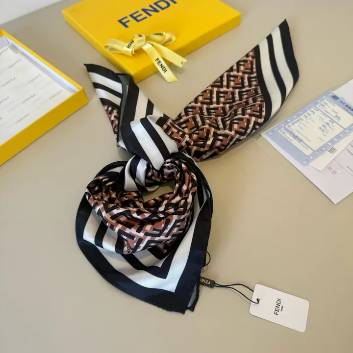 スーパーコピー フェンディ マフラー