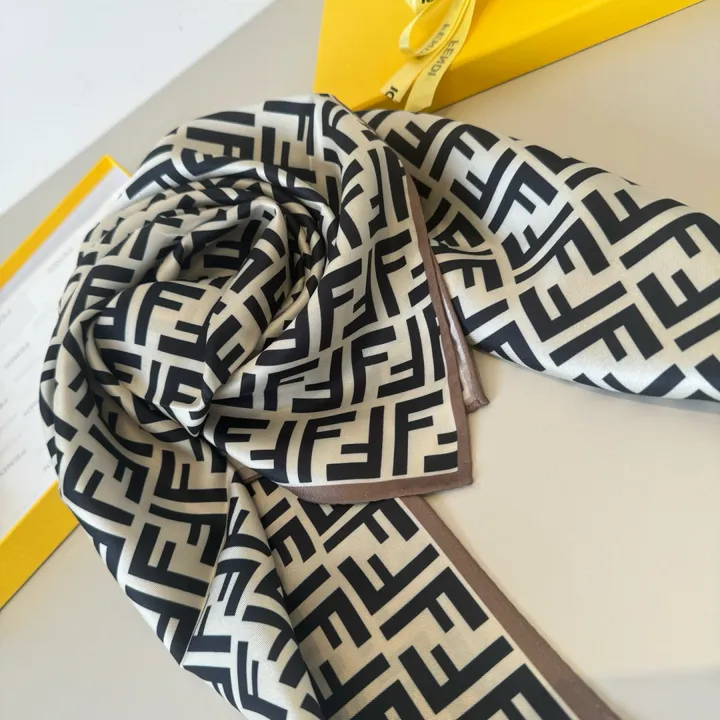 スーパーコピー フェンディ マフラー