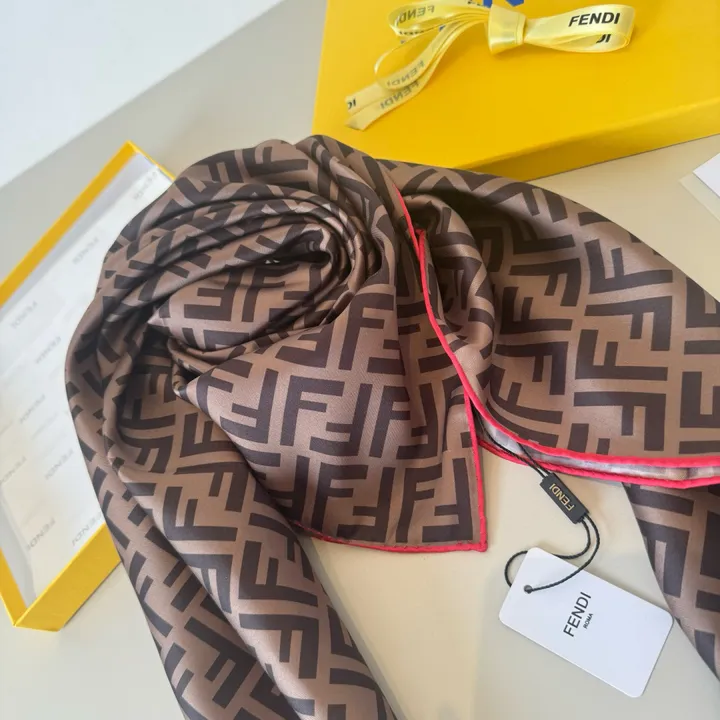 スーパーコピー フェンディ マフラー