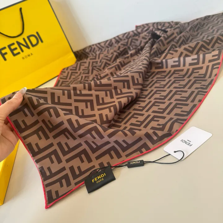 スーパーコピー フェンディ マフラー