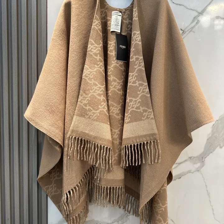 スーパーコピー フェンディ マフラー