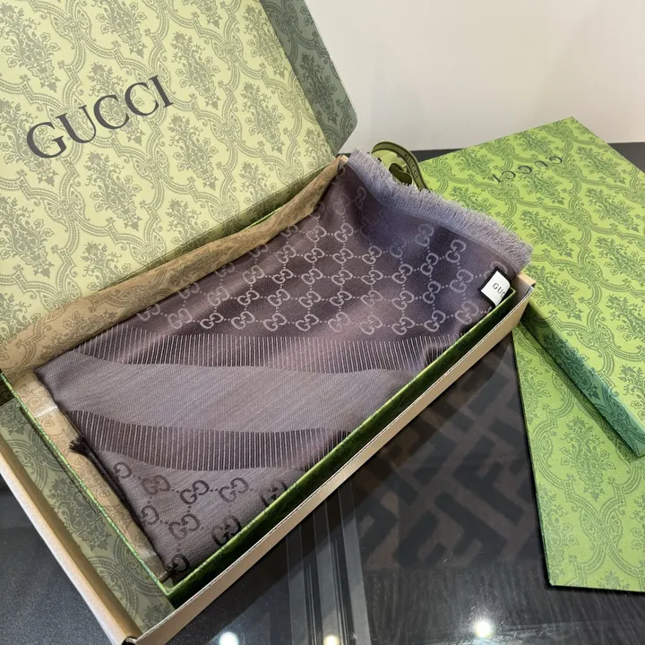 スーパーコピー グッチ マフラー