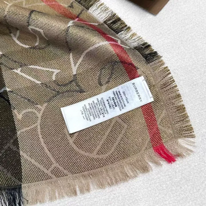 スーパーコピー バーバリー ス マフラー