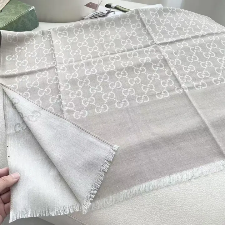 スーパーコピー グッチ マフラー