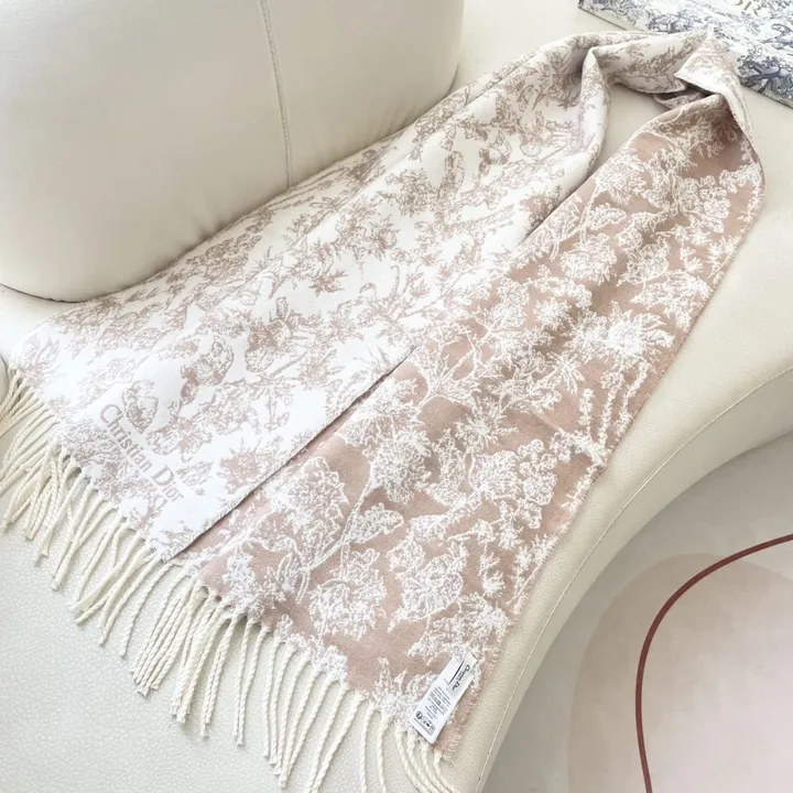 スーパーコピー ディオール マフラー