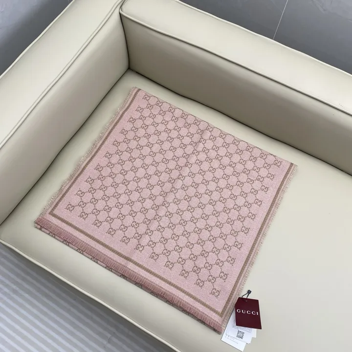 スーパーコピー グッチ マフラー