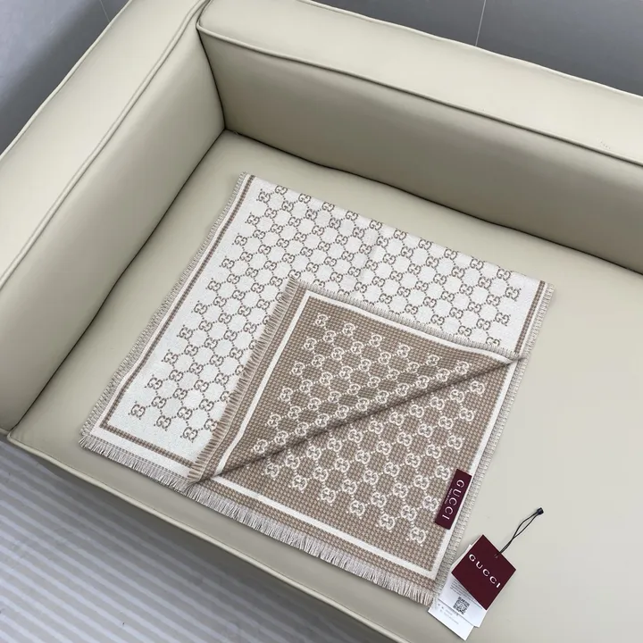 スーパーコピー グッチ マフラー