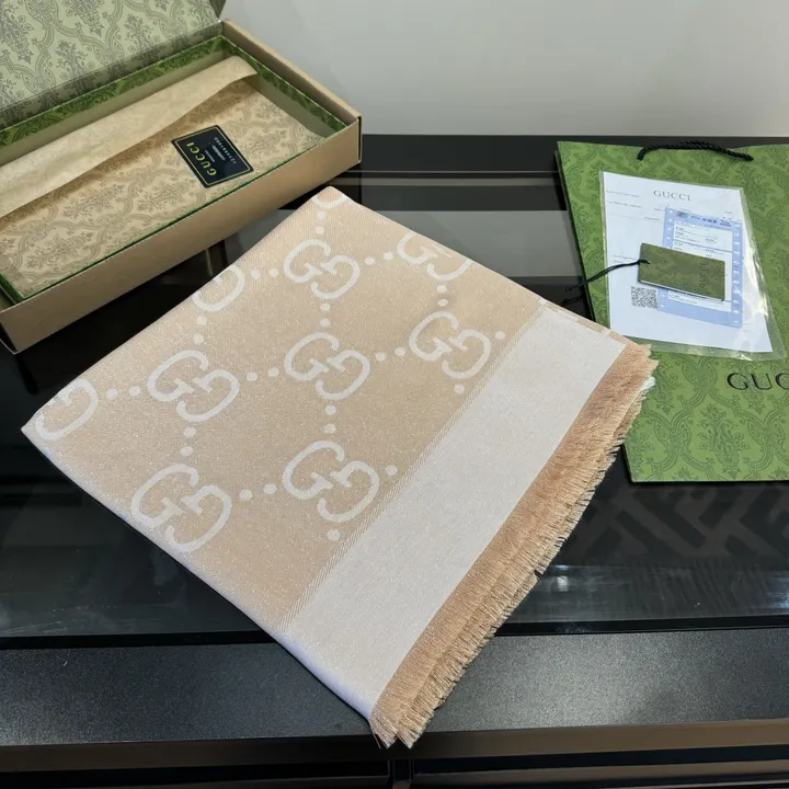 スーパーコピー グッチ マフラー