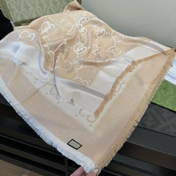 スーパーコピー グッチ マフラー