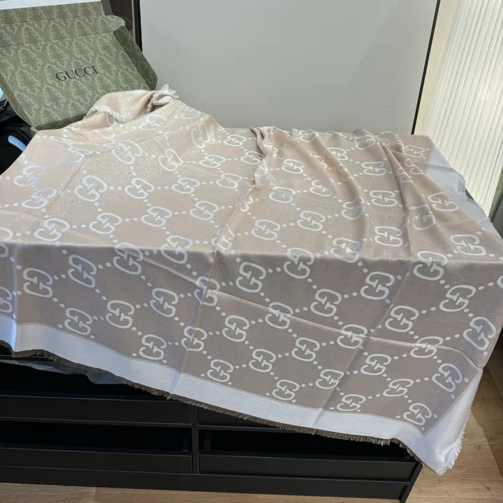 スーパーコピー グッチ マフラー