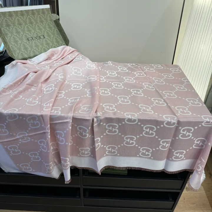 スーパーコピー グッチ マフラー