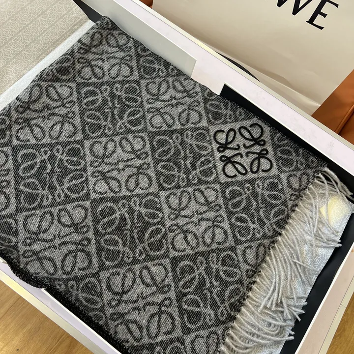 スーパーコピー ロエベ マフラー