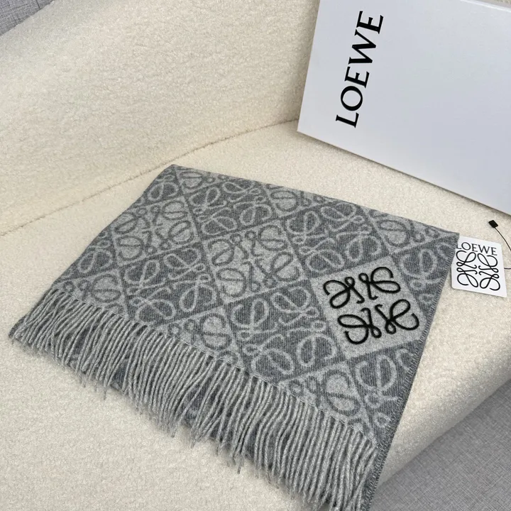 スーパーコピー ロエベ マフラー