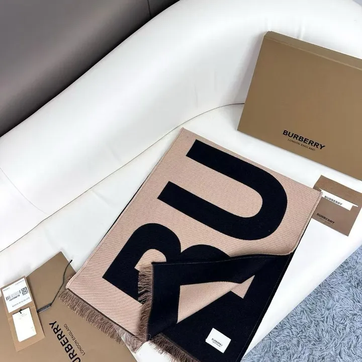 スーパーコピー バーバリー ス マフラー