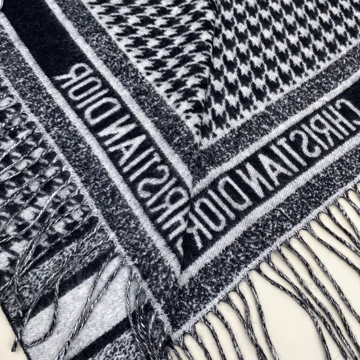 スーパーコピー ディオール マフラー