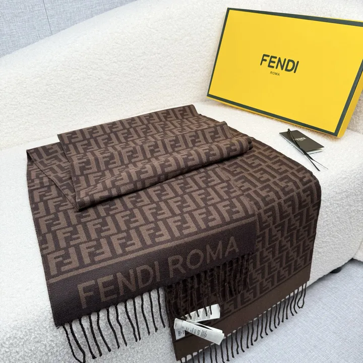 スーパーコピー フェンディ マフラー