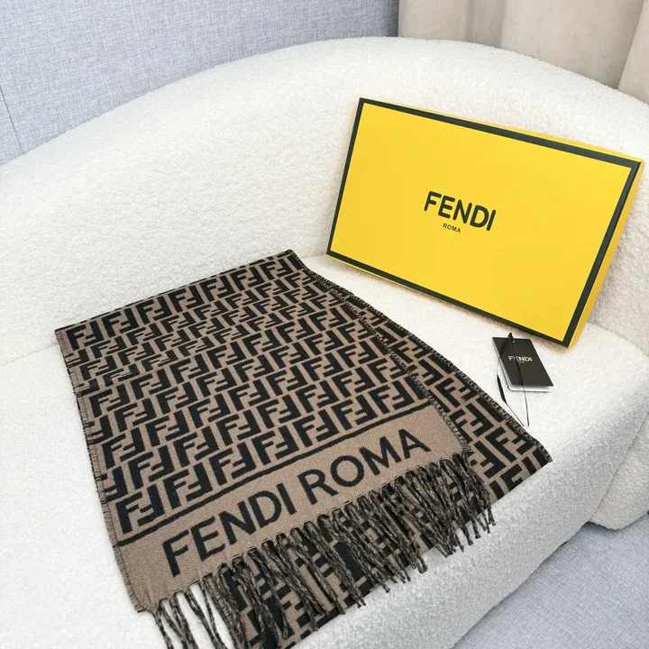 スーパーコピー フェンディ マフラー