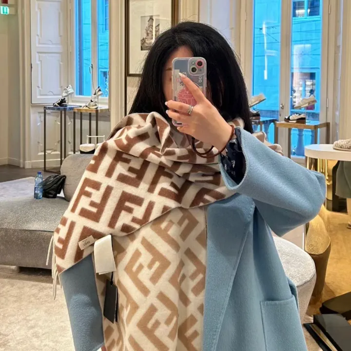 スーパーコピー フェンディ マフラー