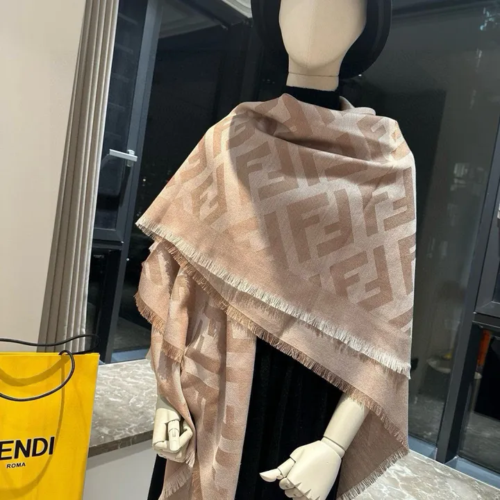 スーパーコピー フェンディ マフラー