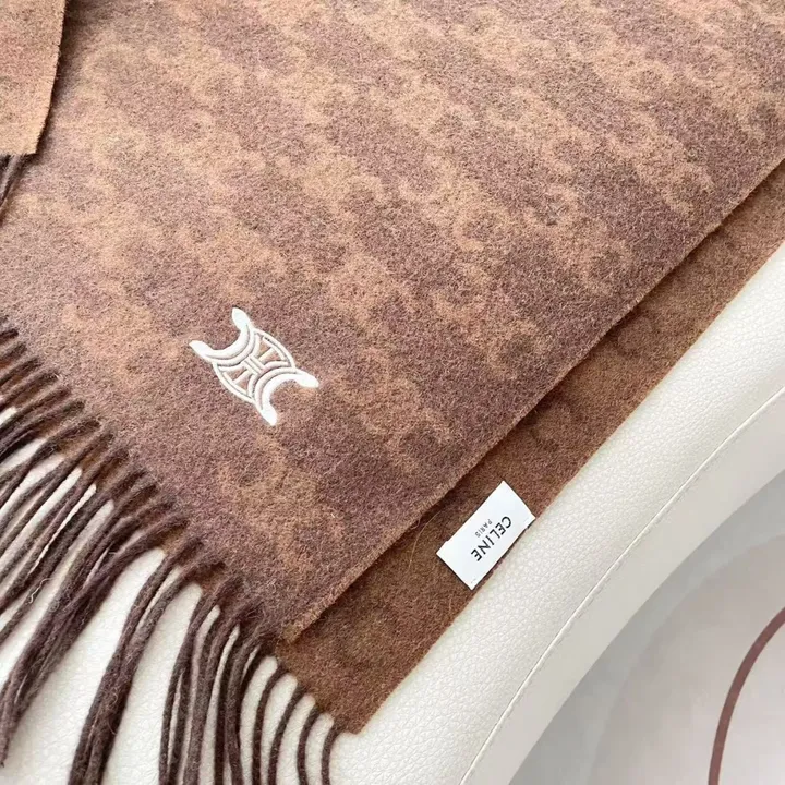 スーパーコピー セリーヌ マフラー