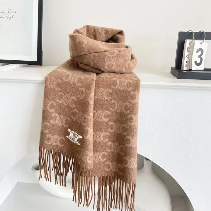 スーパーコピー セリーヌ マフラー