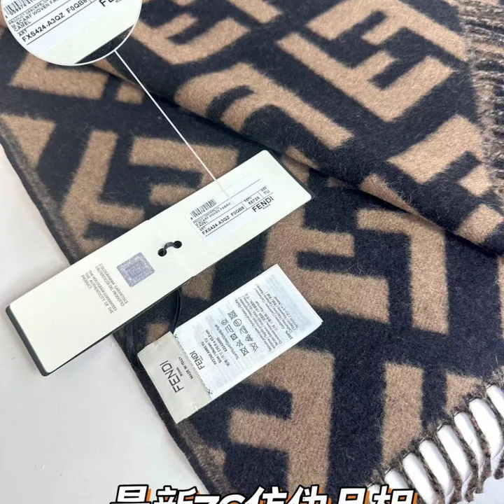 スーパーコピー フェンディ マフラー