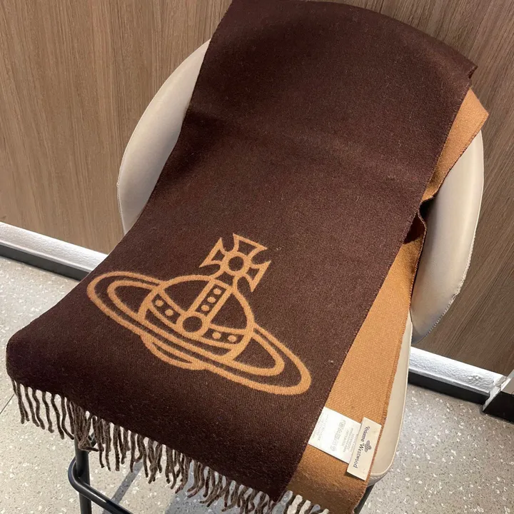 スーパーコピー ヴィヴィアン・ウエストウッド マフラー