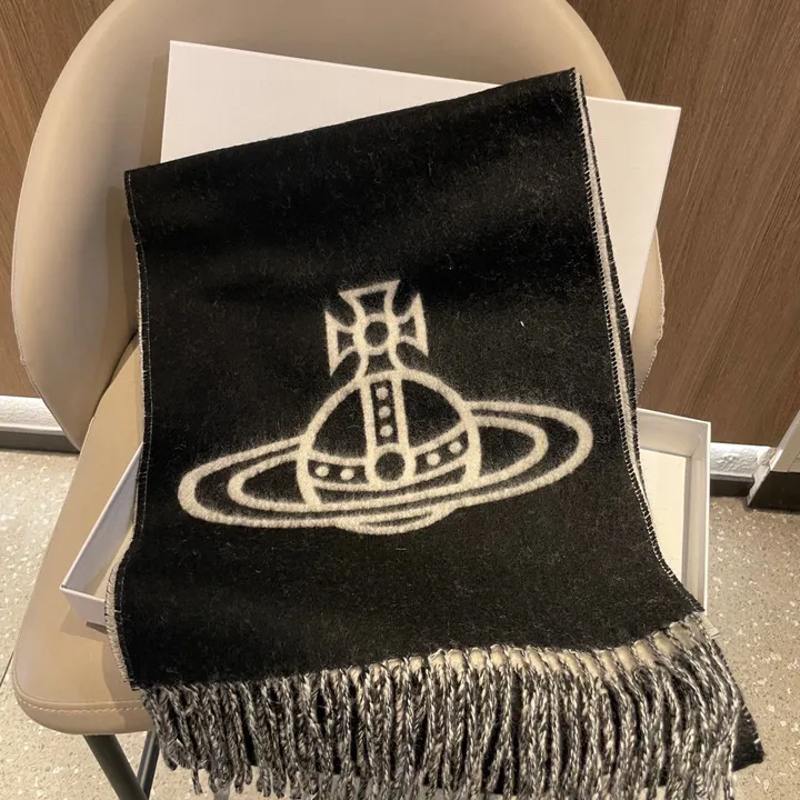 スーパーコピー ヴィヴィアン・ウエストウッド マフラー