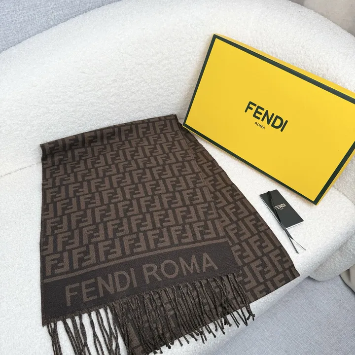 スーパーコピー フェンディ マフラー