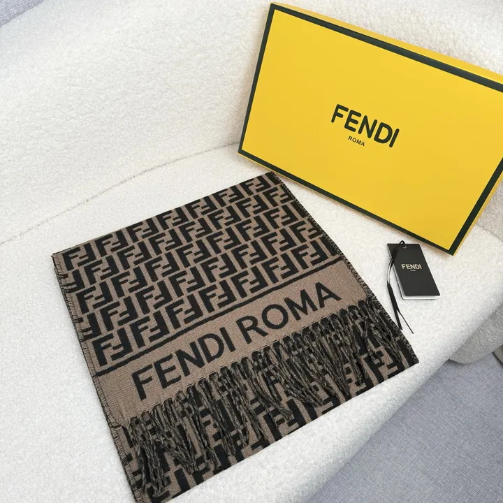 スーパーコピー フェンディ マフラー