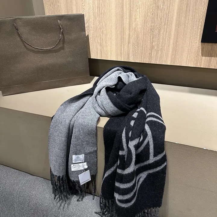 スーパーコピー ヴィヴィアン・ウエストウッド マフラー