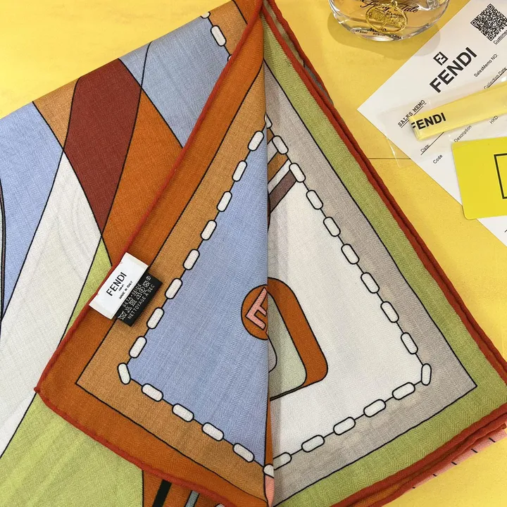 スーパーコピー フェンディ マフラー