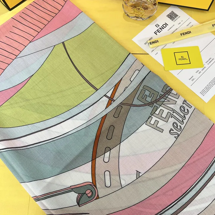 スーパーコピー フェンディ マフラー