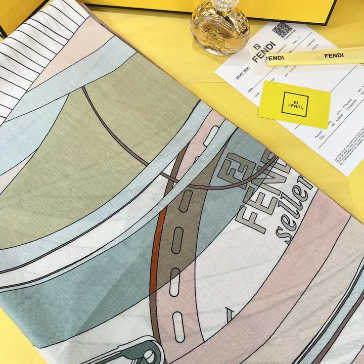 スーパーコピー フェンディ マフラー