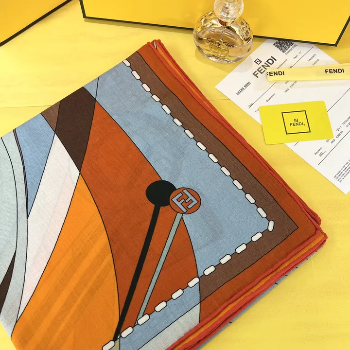 スーパーコピー フェンディ マフラー